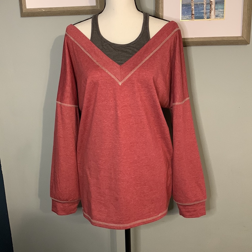 Activewear sweatshirt